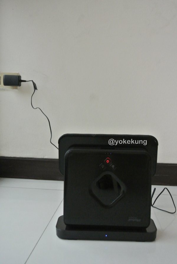 charge-with-stand