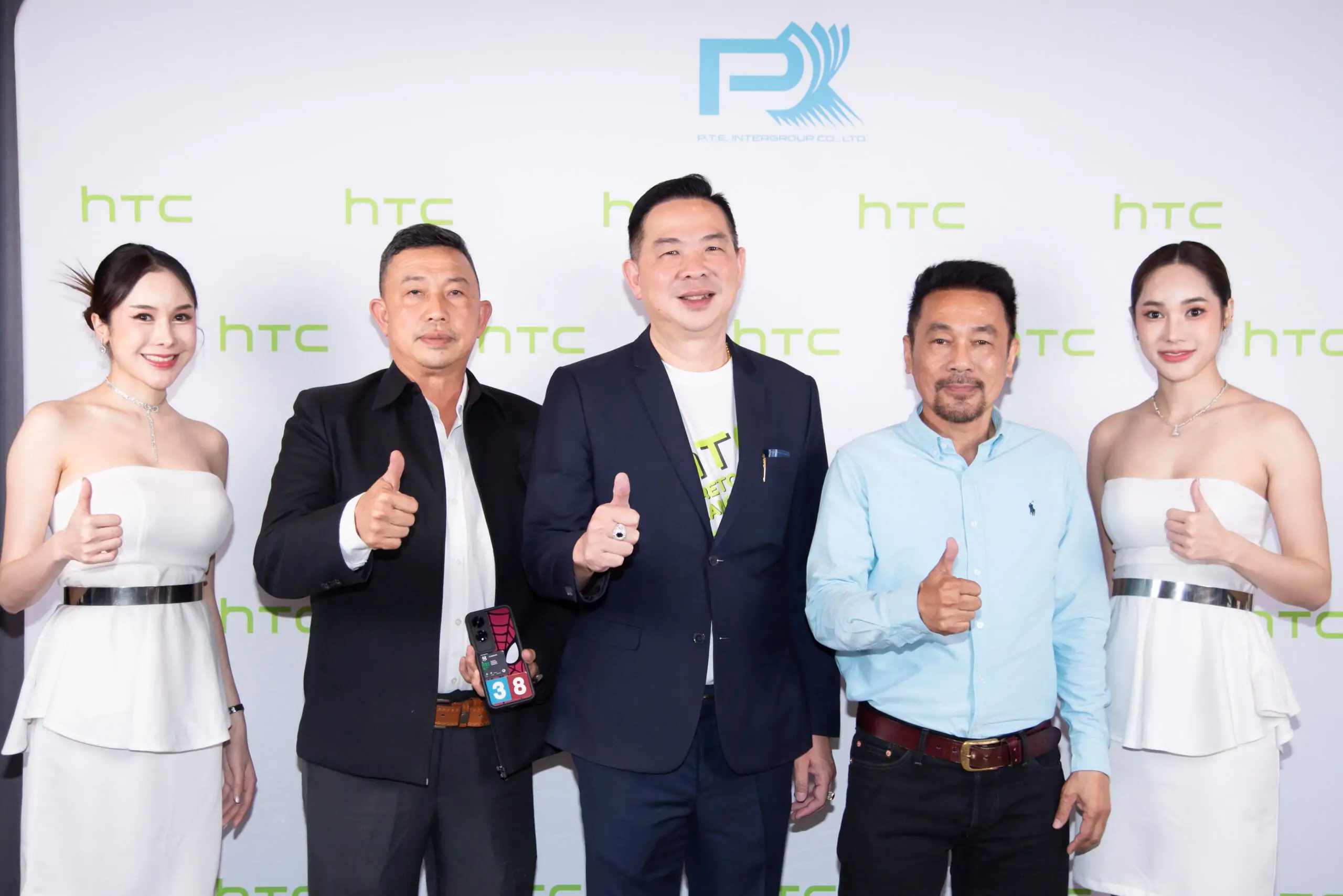 htc, ดร.ฐาคณิษฐ์ พรทองประเสริฐ, Smartphone, HTC Wildfire E5, HTC Wildfire E4 Plus, HTC Wildfire E5 Plus, HTC Wildfire E7 Plus, HTC AT01