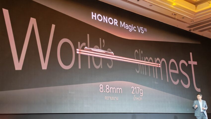 HONOR Magic V5