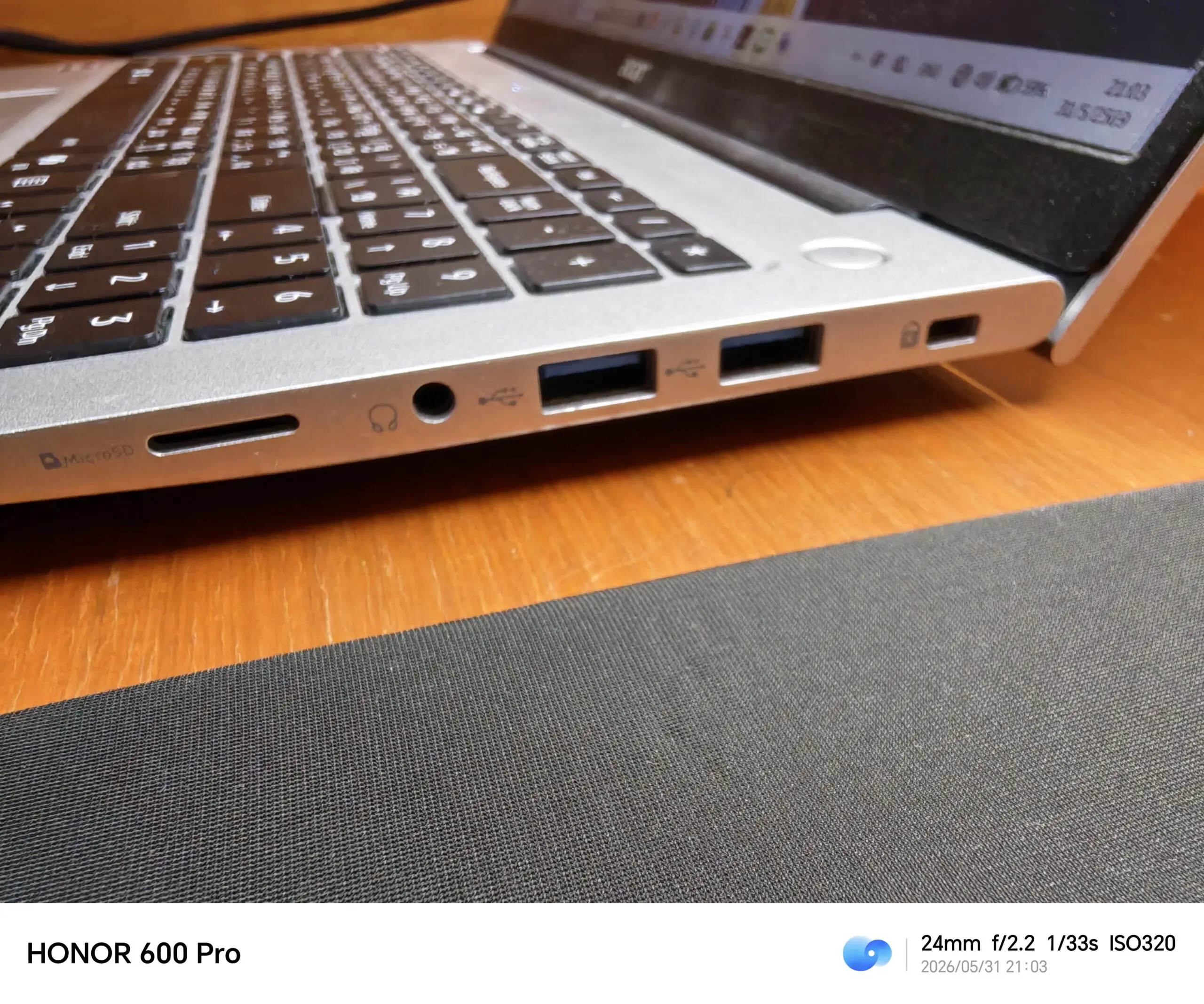 Acer Aspire Lite 15 โน้ตบุ๊กหมื่นกลาง (4)
