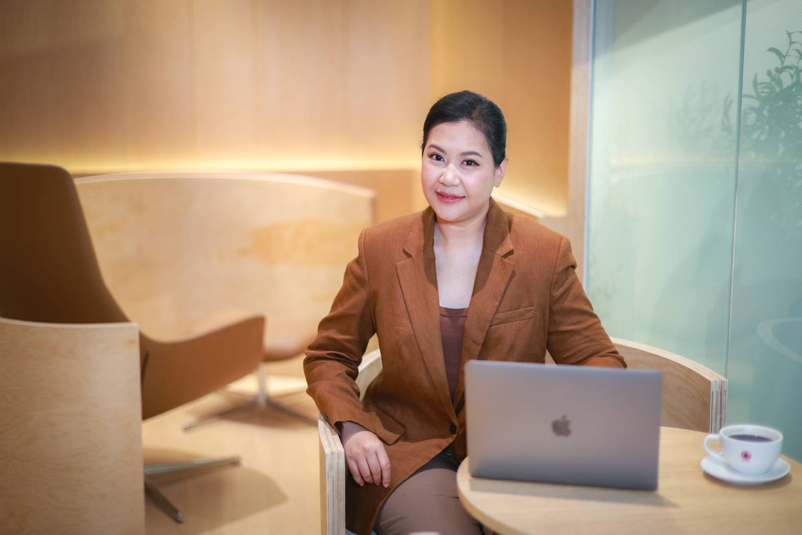 สุจิตรา อมิตรพ่าย หัวหน้าสายงานบริหารฝ่ายปฏิบัติการ ทรู รีเทลช็อป บริษัท ทรู คอร์ปอเรชั่น จำกัด (มหาชน)
