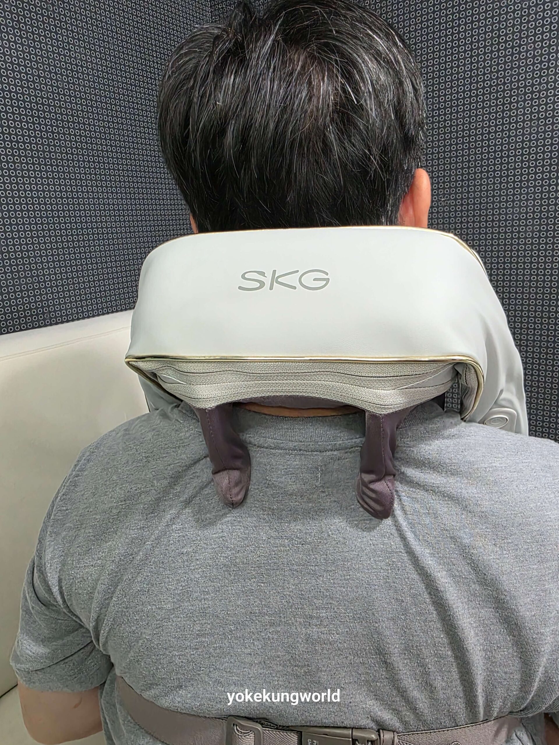 รีวิว ตัวช่วยนวด คอ บ่า ไหล่ตึงสะสม SKG H5 Mini
