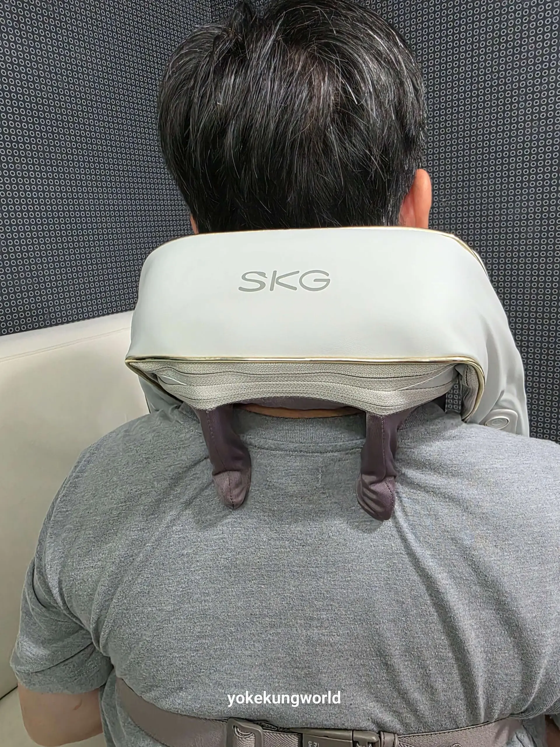รีวิว ตัวช่วยนวด คอ บ่า ไหล่ตึงสะสม SKG H5 Mini