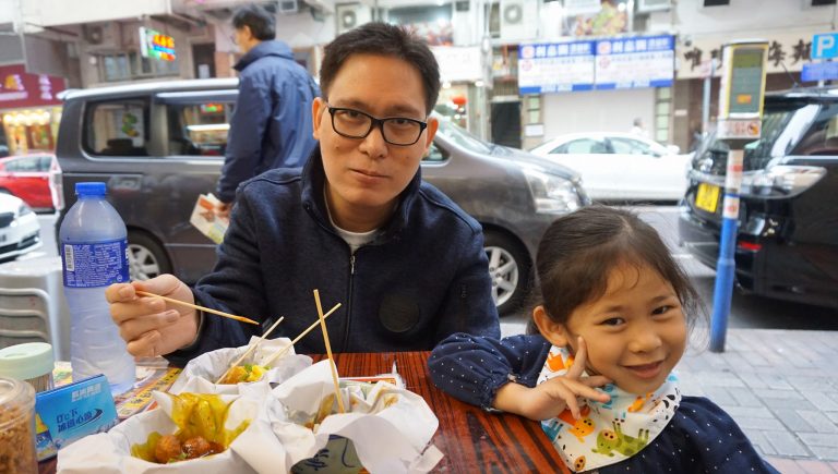 [บันทึก] ได้ทานอาหารที่ร้าน 十八座狗仔粉 ร้าน Street Food ที่คว้ารางวัล Michelin Street Food (2016,2017) Hong Kong