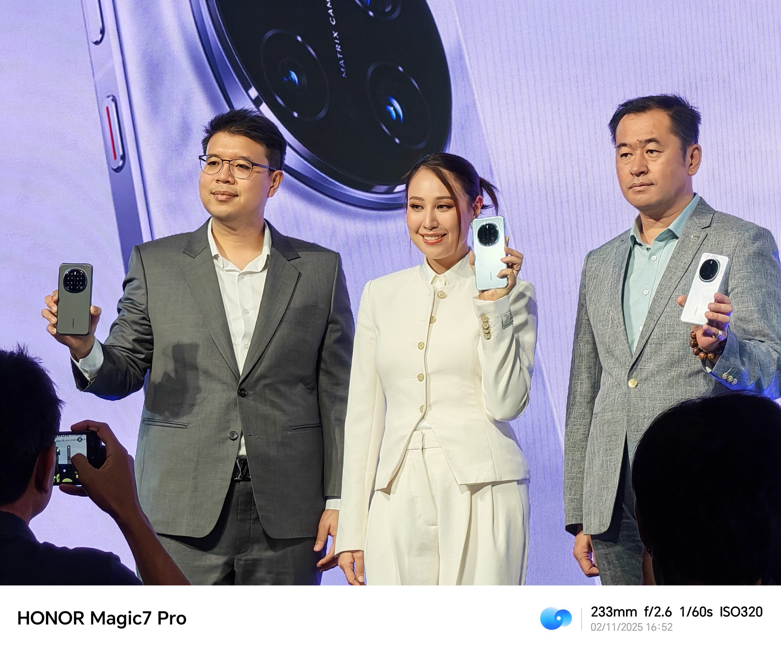 เปิดตัว HONOR Magic7 Pro 5G พรีออเดอร์ 11-21 ก.พ.68 เครื่องเก่าแลกใหม่ ส่วนลดสูงสุด 6,000 บาท และรับฟรี HONOR X8a มูลค่า 5,999 บาท