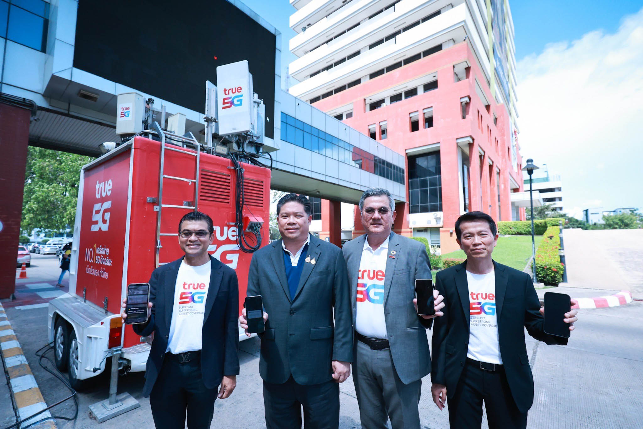 ทรู คอร์ปอเรชั่น, ระบบแจ้งเตือนภัยฉุกเฉิน, Cell Broadcast Service, CBS, Virtual Cell Broadcast, จักรกฤษณ์ อุไรรัตน์, Cell Broadcast Center, CBC, Cell Broadcast Entity, CBE